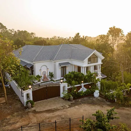 Ama Stays & Trails Villa Eterna, Goa-2